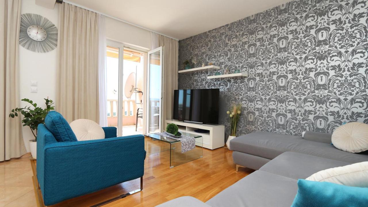 Apartments Emilija Makarska Exterior photo