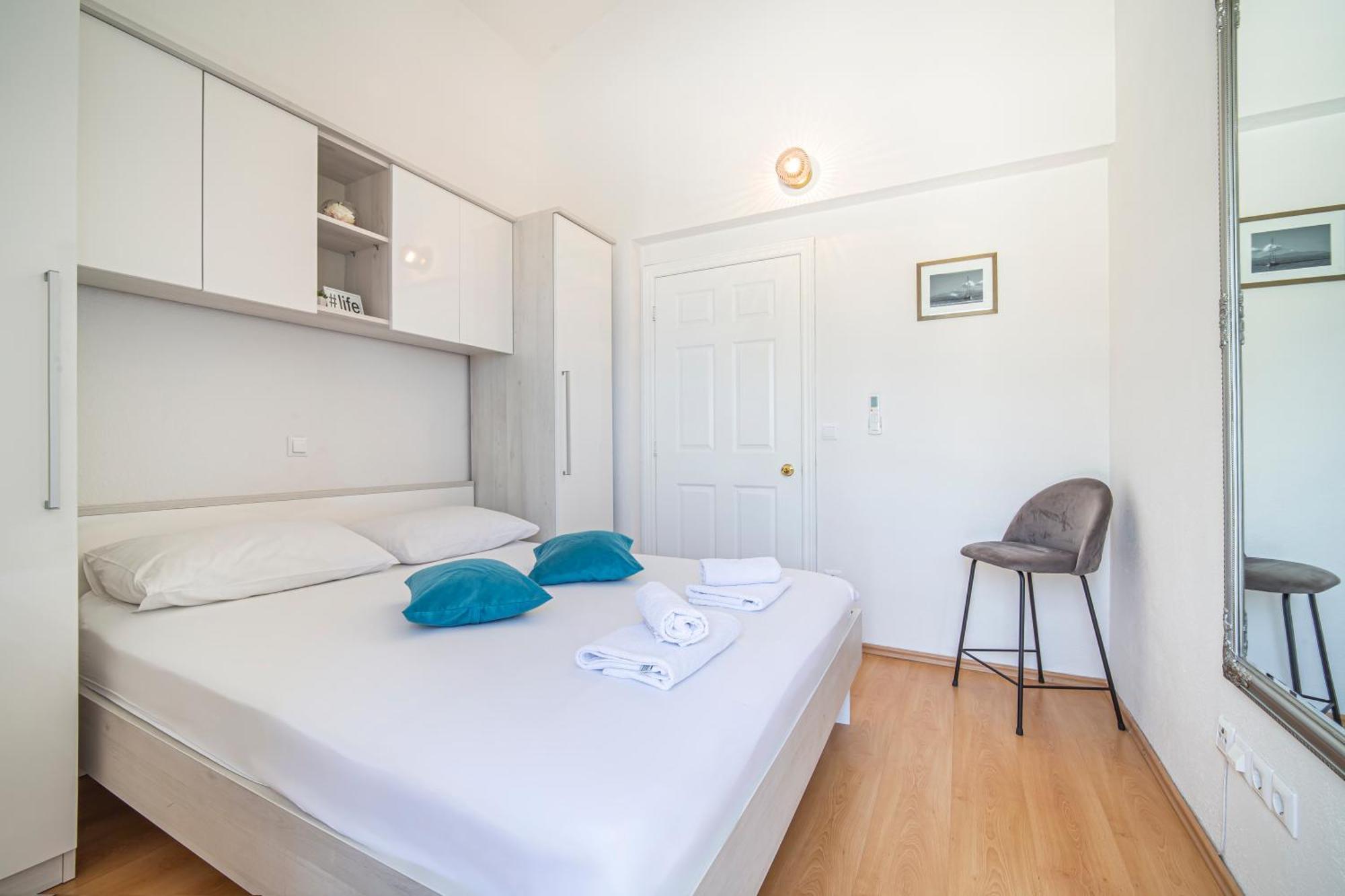 Apartments Emilija Makarska Exterior photo