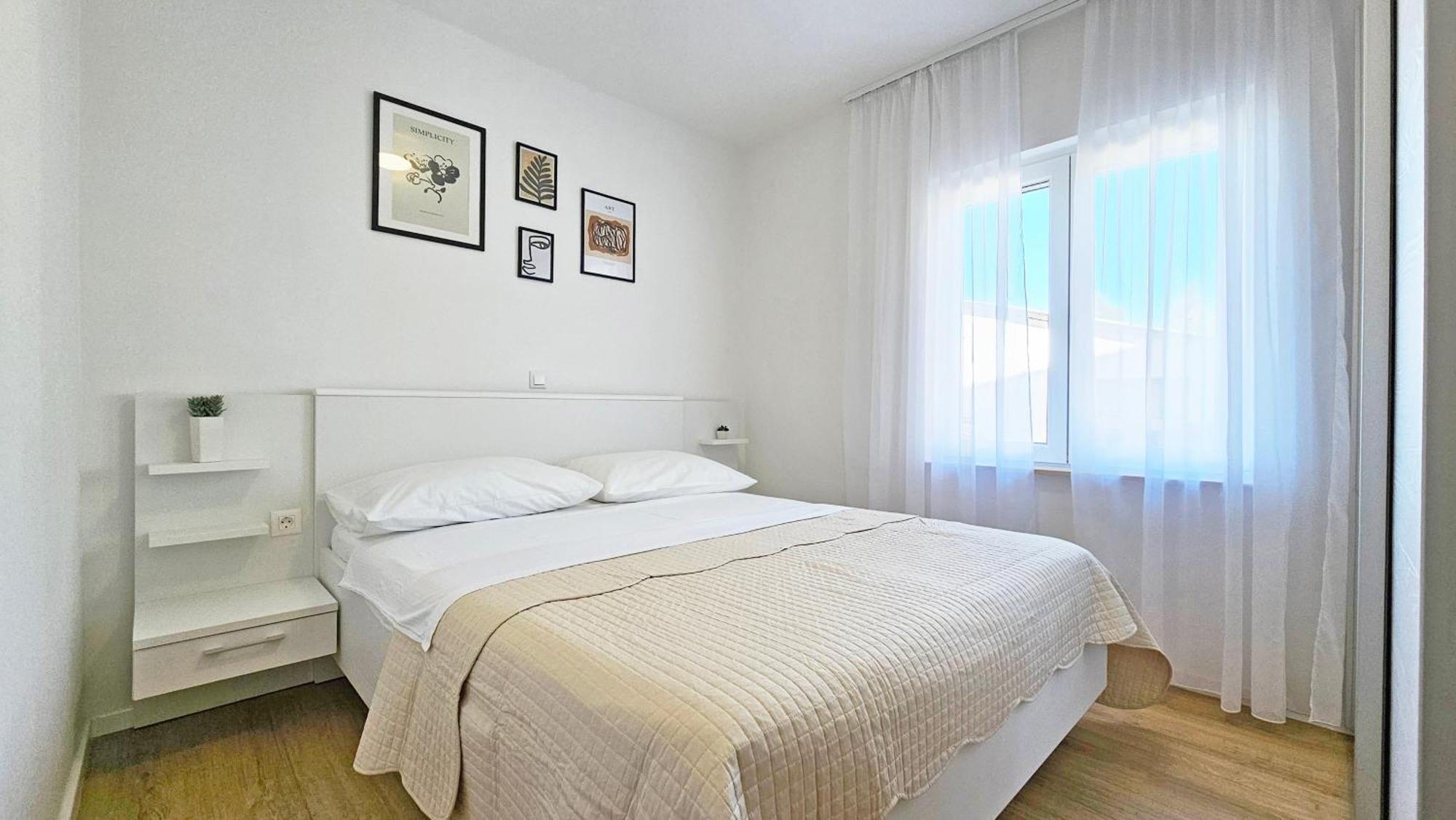 Apartments Emilija Makarska Exterior photo