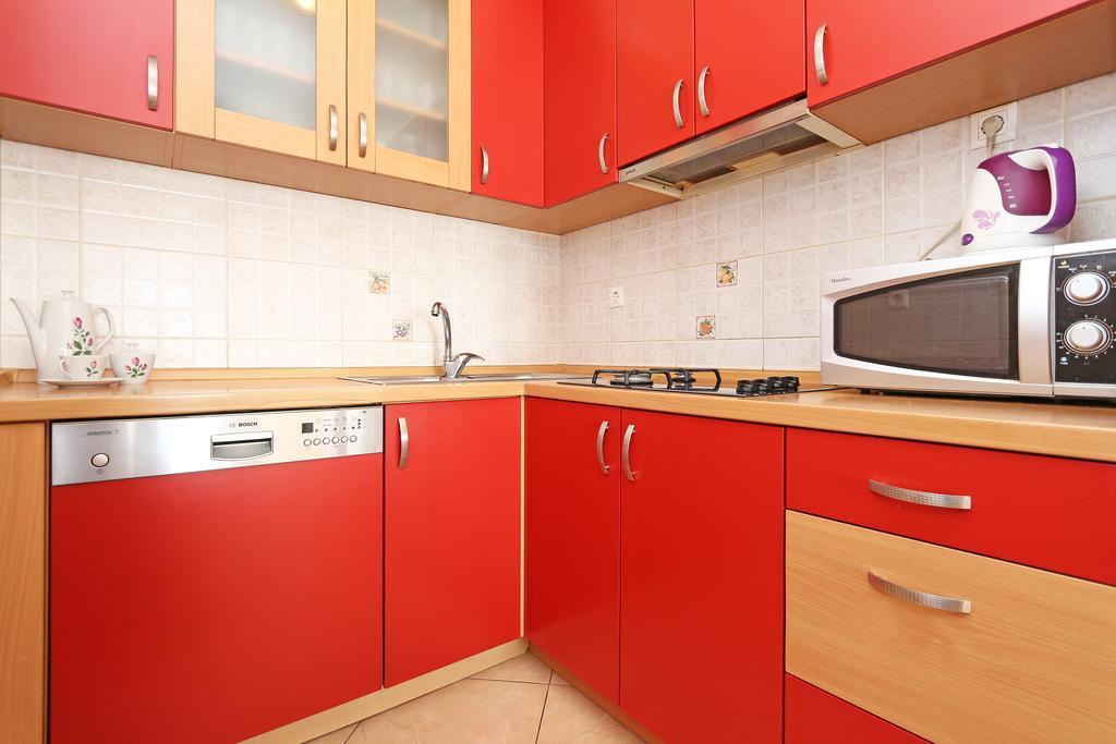 Apartments Emilija Makarska Exterior photo